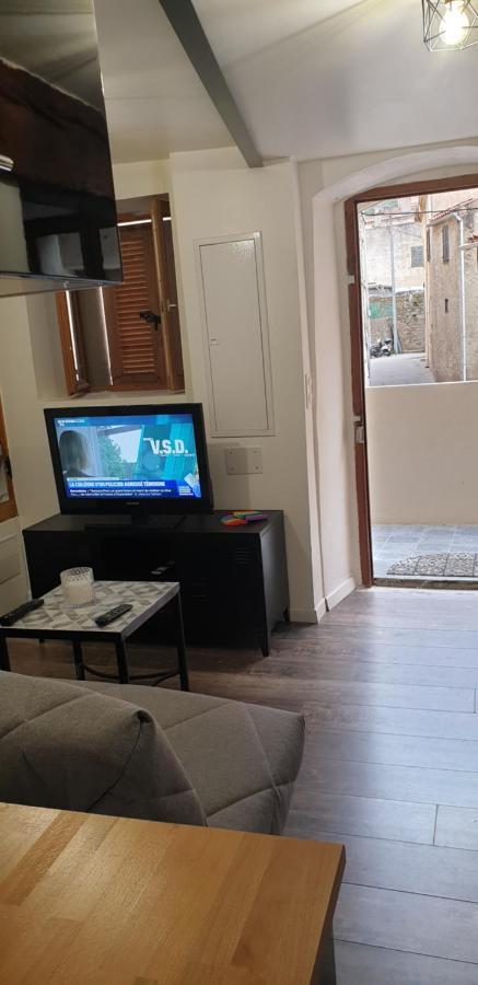Charmant Petit Studio Proche Depart Gr20 Calenzana Exterior foto