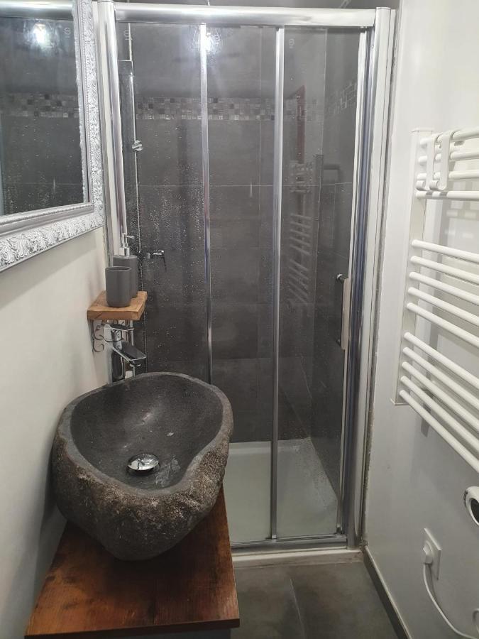 Charmant Petit Studio Proche Depart Gr20 Calenzana Exterior foto